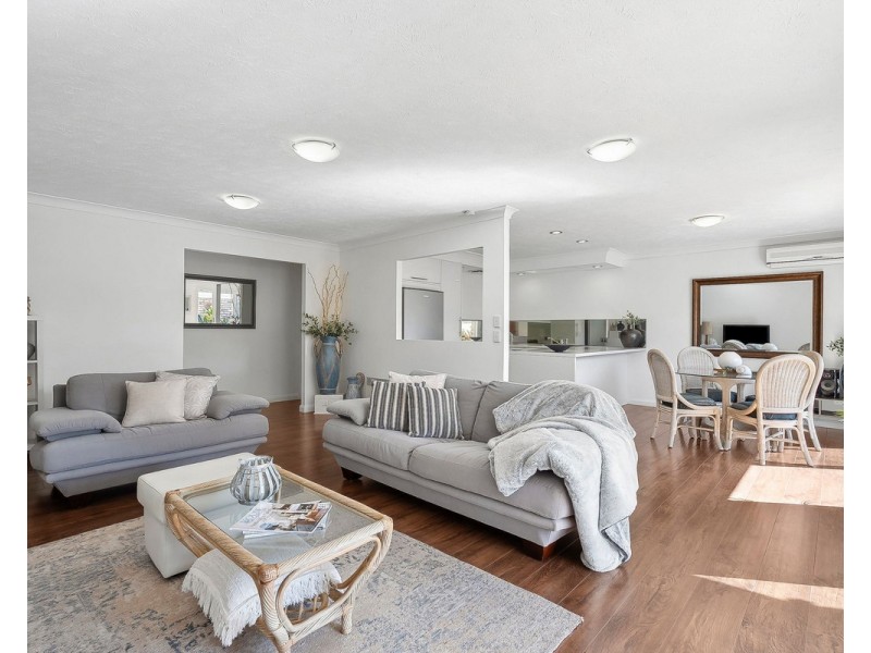 2/26 – 30 Dunlin Drive, Burleigh Waters QLD 4220