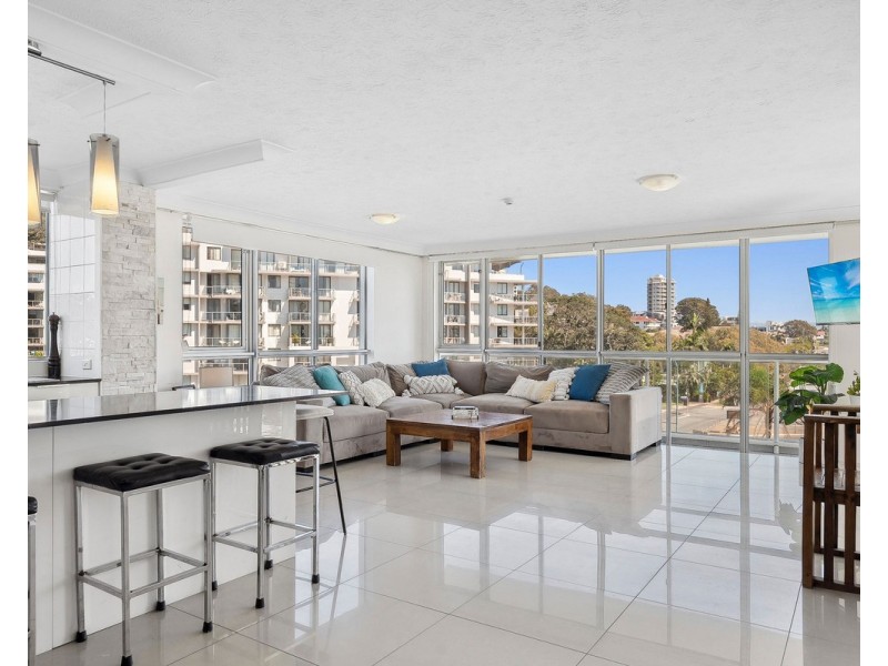 4F/52 Goodwin Terrace, Burleigh Heads QLD 4220