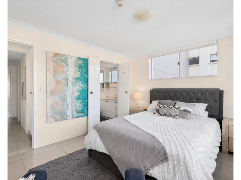 4F/52 Goodwin Terrace, Burleigh Heads QLD 4220