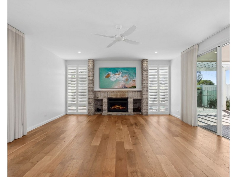 1/34 stephens Street, Burleigh Heads QLD 4220