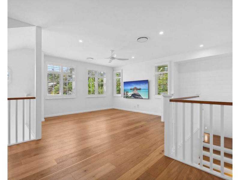 1/34 stephens Street, Burleigh Heads QLD 4220