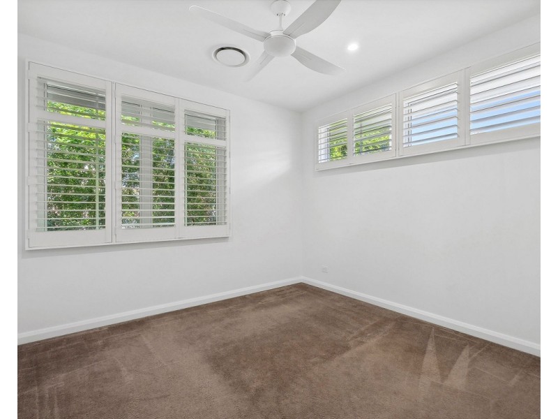 1/34 stephens Street, Burleigh Heads QLD 4220