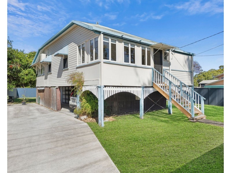 26 Tallebudgera Creek Road, Burleigh Heads QLD 4220