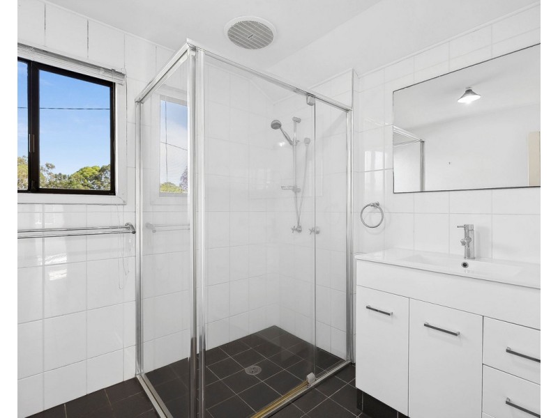 26 Tallebudgera Creek Road, Burleigh Heads QLD 4220