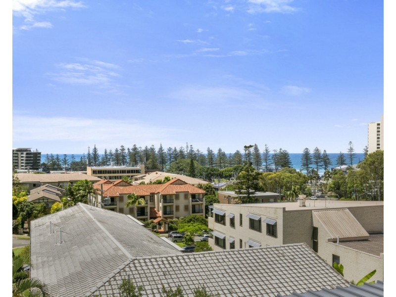 9 Hill Avenue, Burleigh Heads QLD 4220