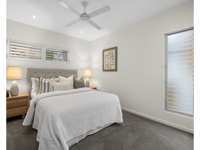 9 Hill Avenue, Burleigh Heads QLD 4220