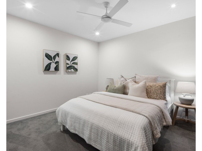 9 Hill Avenue, Burleigh Heads QLD 4220