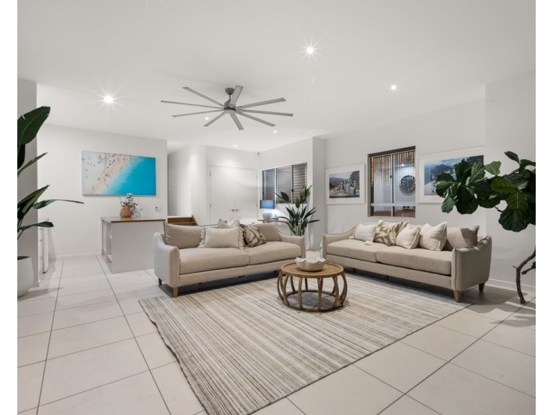 9 Hill Avenue, Burleigh Heads QLD 4220