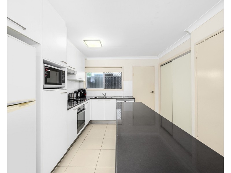 2/1960 Gold Coast Highway, Miami QLD 4220