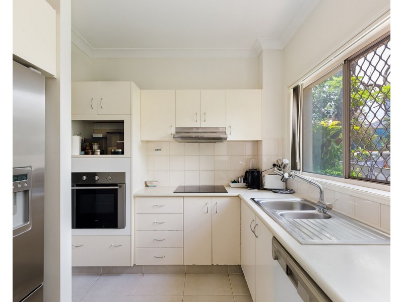 1/25 Lather Street, Southport QLD 4215