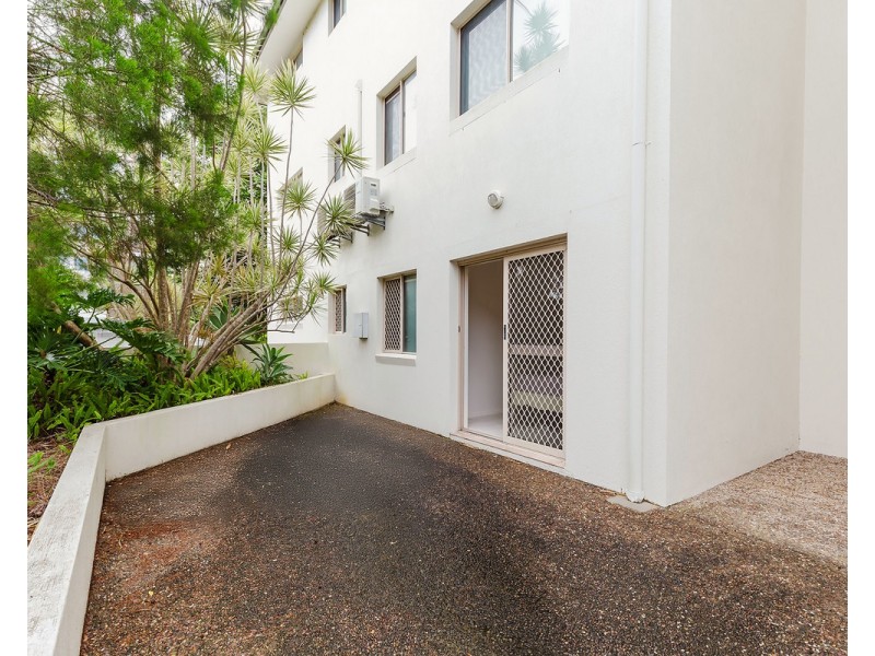 1/25 Lather Street, Southport QLD 4215