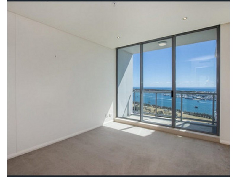 2305/1 Como Crescent, Southport QLD 4215