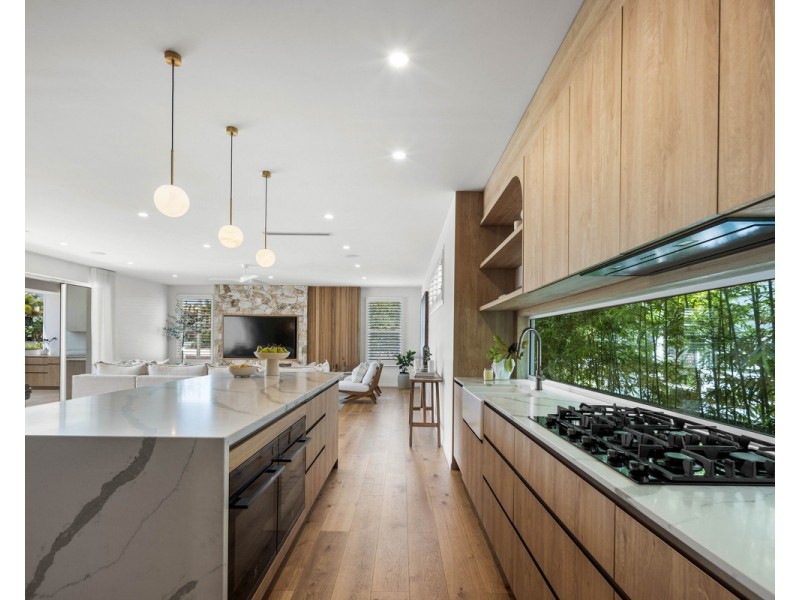 38 Burleigh Street, Burleigh Waters QLD 4220