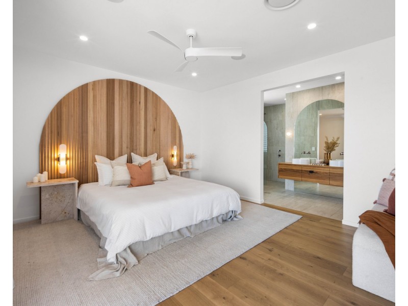 38 Burleigh Street, Burleigh Waters QLD 4220