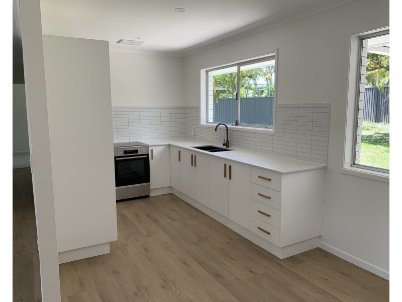 35 Bluejay Street, Burleigh Waters QLD 4220