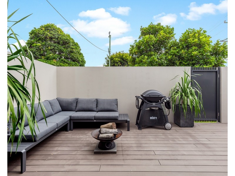 1/46 Nobby Parade, Miami QLD 4220