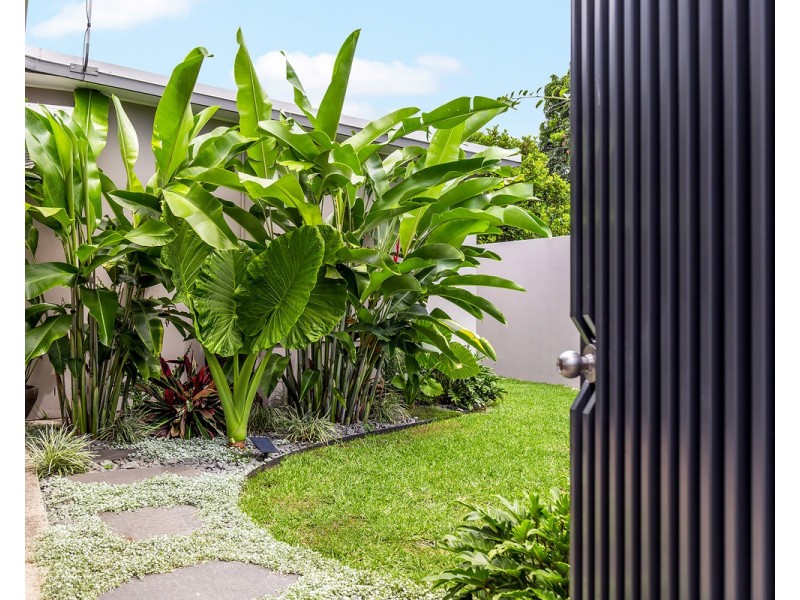 1/46 Nobby Parade, Miami QLD 4220