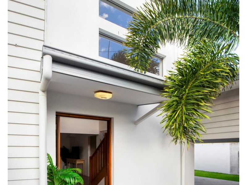 3 Starling Street, Burleigh Heads QLD 4220