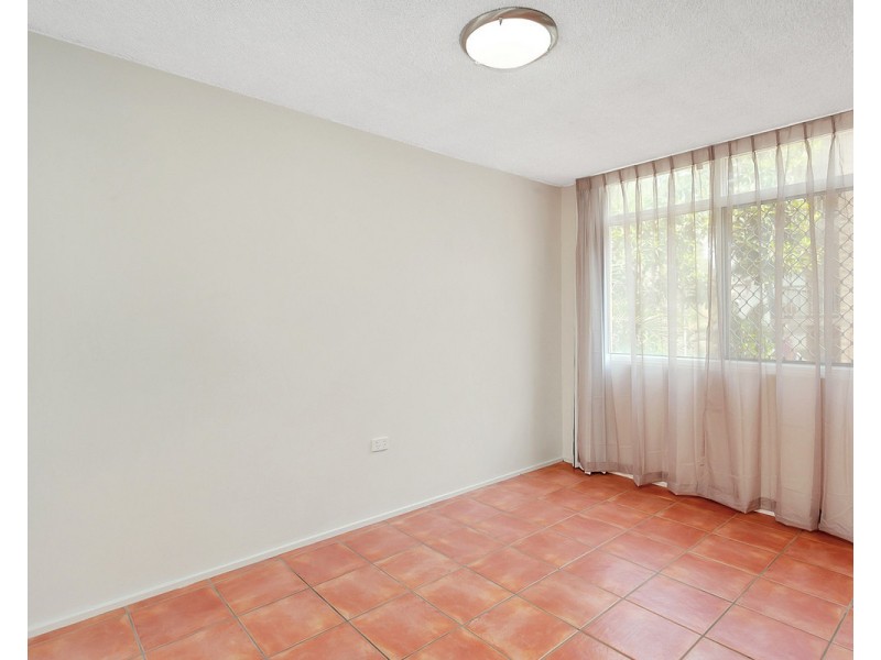 2/45 Old Burleigh Road, Surfers Paradise QLD 4217