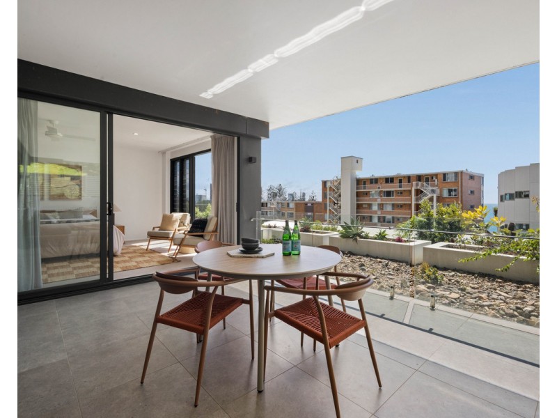 2/1 Nathan Street, Burleigh Heads QLD 4220