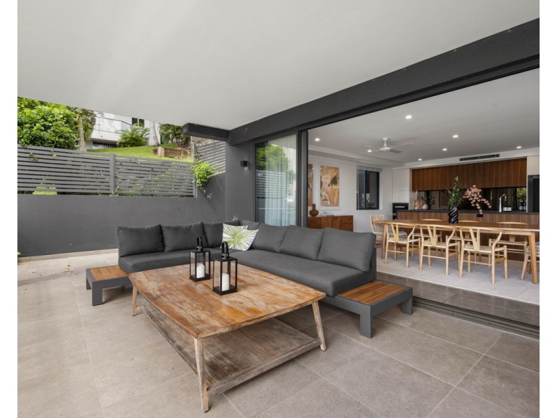 2/1 Nathan Street, Burleigh Heads QLD 4220