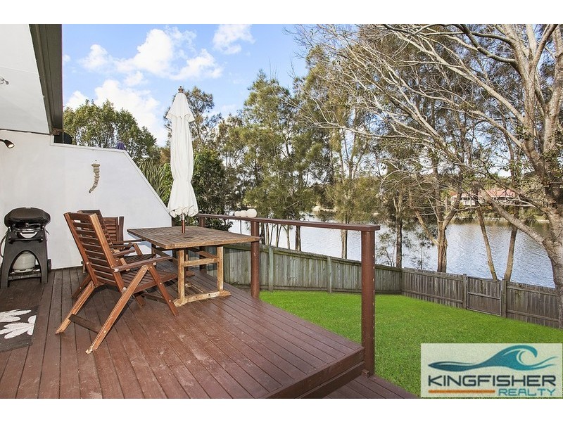 3/32 Sunbird Street, Burleigh Waters QLD 4220