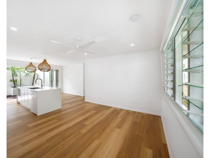 1/25 Evandale Crescent, Miami QLD 4220