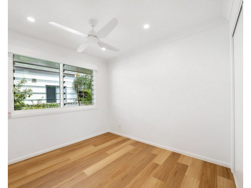 1/25 Evandale Crescent, Miami QLD 4220