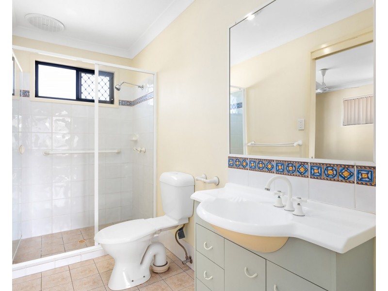 1/31 Mountain View Avenue, Miami QLD 4220