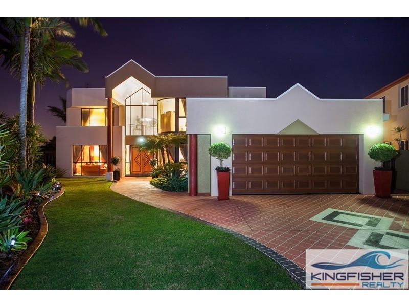 9 Crozet Court, Burleigh Waters QLD 4220