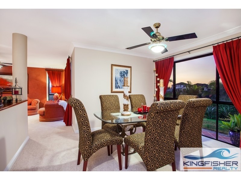 9 Crozet Court, Burleigh Waters QLD 4220
