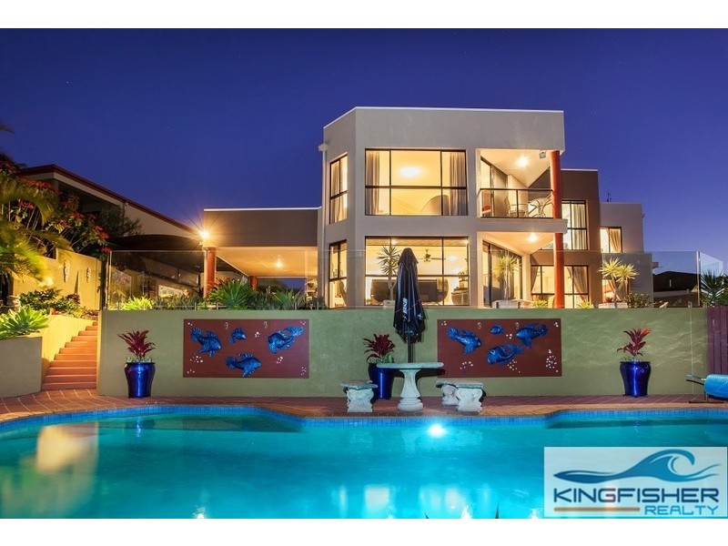 9 Crozet Court, Burleigh Waters QLD 4220
