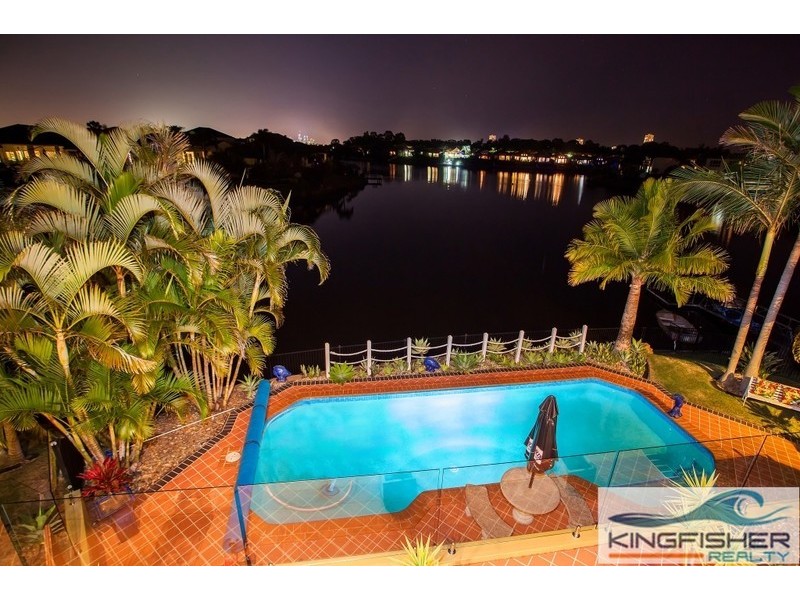 9 Crozet Court, Burleigh Waters QLD 4220