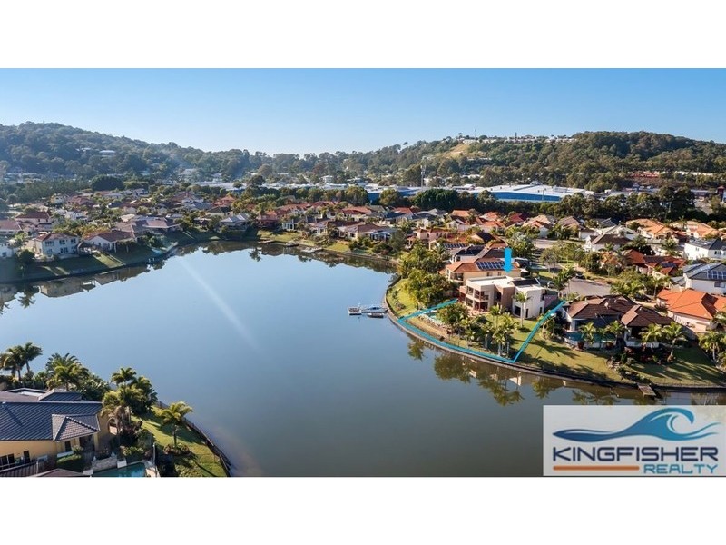 9 Crozet Court, Burleigh Waters QLD 4220