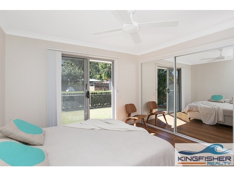 18 Bittern Avenue, Burleigh Waters QLD 4220