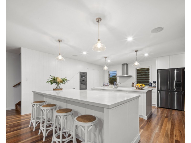 85 Burleigh Street, Burleigh Waters QLD 4220