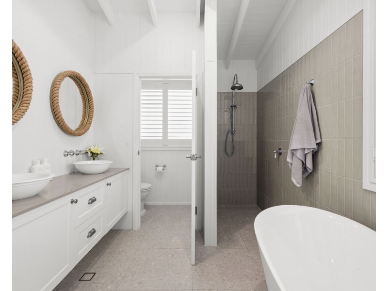 85 Burleigh Street, Burleigh Waters QLD 4220