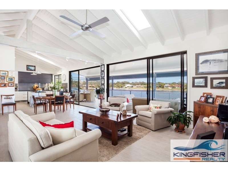 78 Burleigh Street, Burleigh Waters QLD 4220