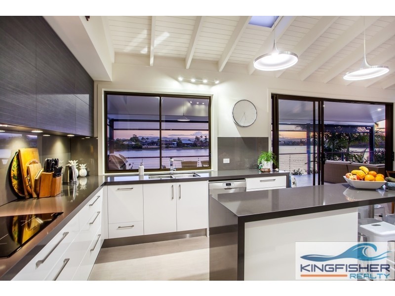 78 Burleigh Street, Burleigh Waters QLD 4220