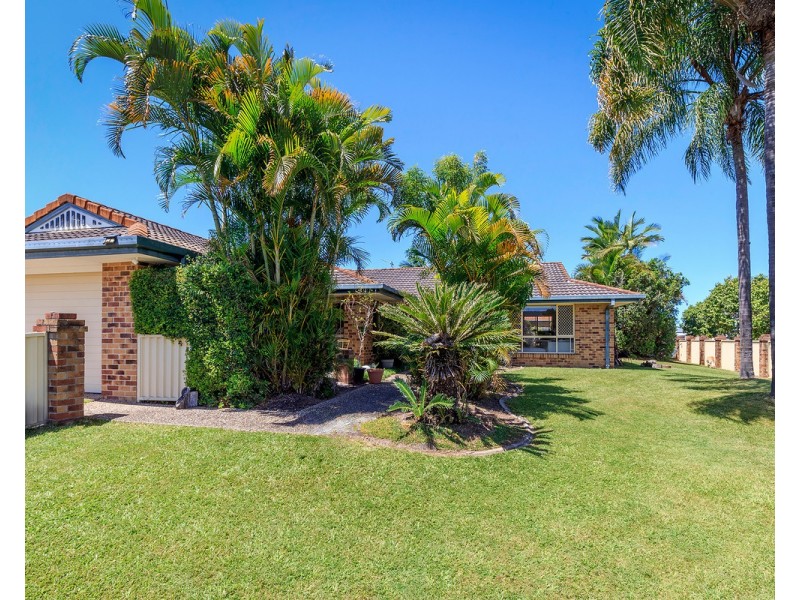 92 Coronet Crescent, Burleigh Waters QLD 4220