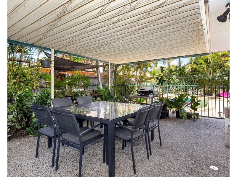 92 Coronet Crescent, Burleigh Waters QLD 4220