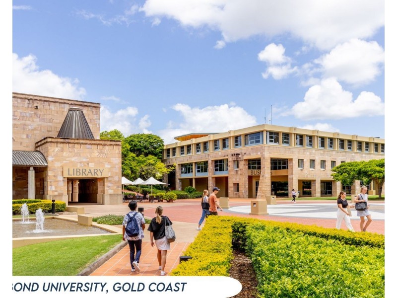 92 Coronet Crescent, Burleigh Waters QLD 4220