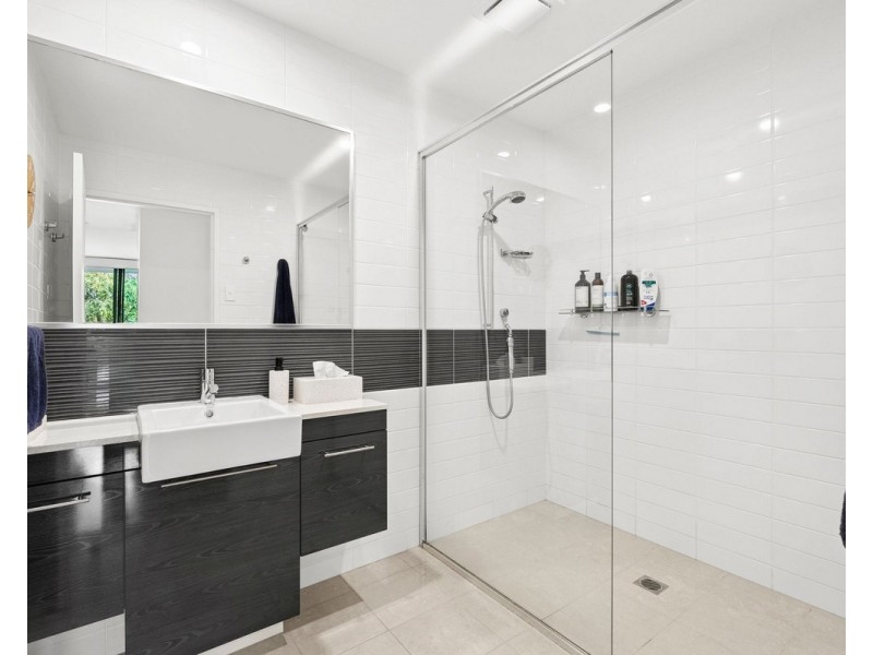 111/22-24 Ben Lexcen Place, Robina QLD 4226