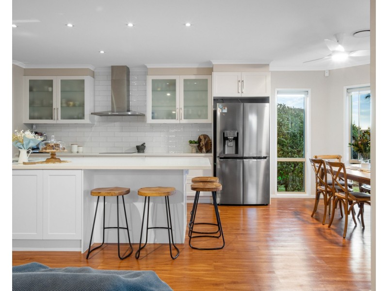 1 Seychelles Court, Burleigh Waters QLD 4220