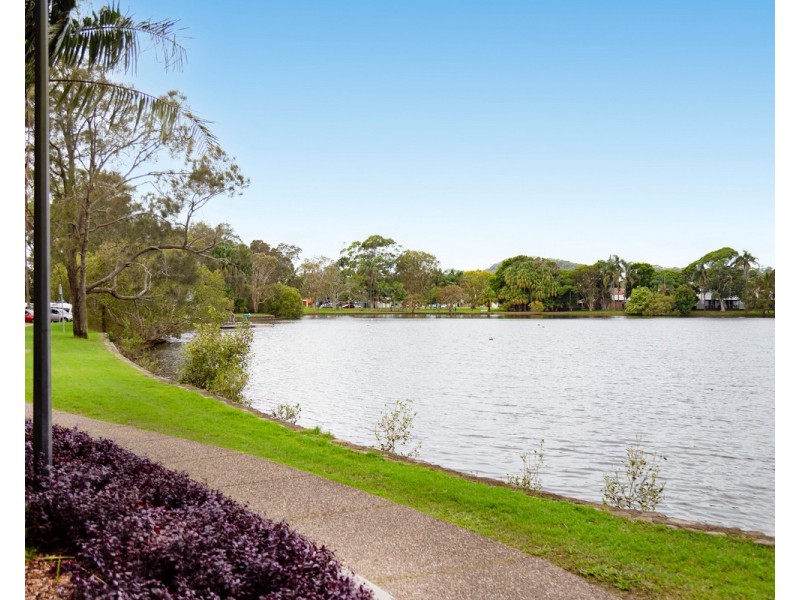 27 Tahiti Avenue, Palm Beach QLD 4221