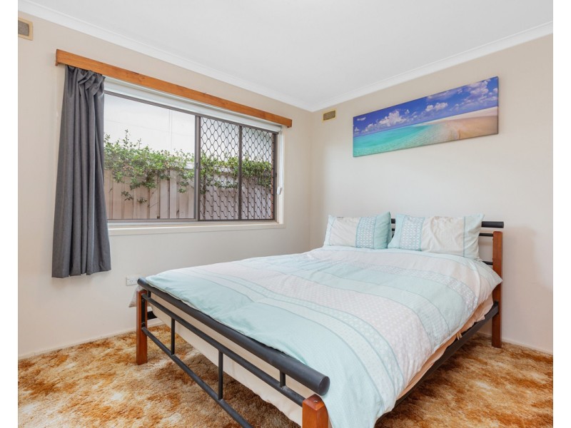 27 Tahiti Avenue, Palm Beach QLD 4221