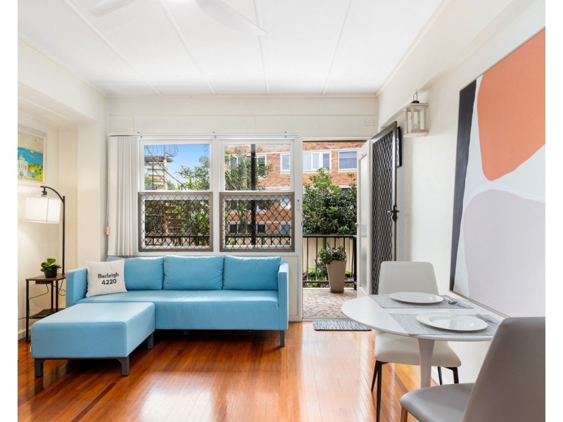 7/16 The Esplanade, Burleigh Heads QLD 4220