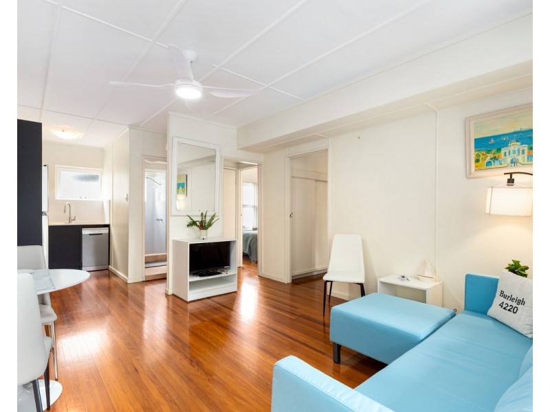 7/16 The Esplanade, Burleigh Heads QLD 4220