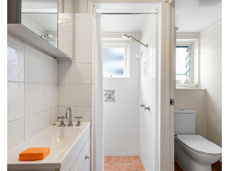 7/16 The Esplanade, Burleigh Heads QLD 4220