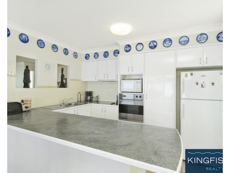 11 Casablanca Court, Burleigh Waters QLD 4220